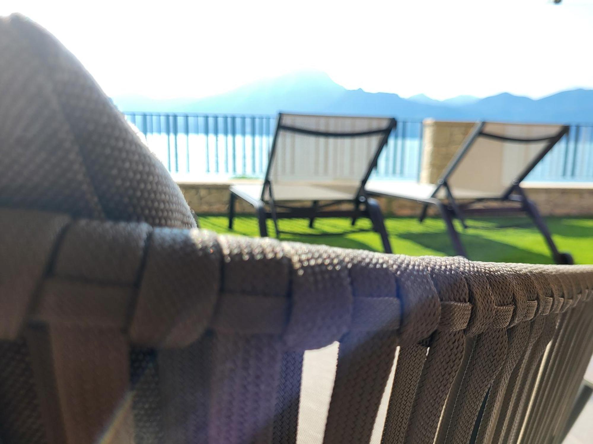 Attilio High Living Suites - Adults Only Torri Del Benaco Quarto foto