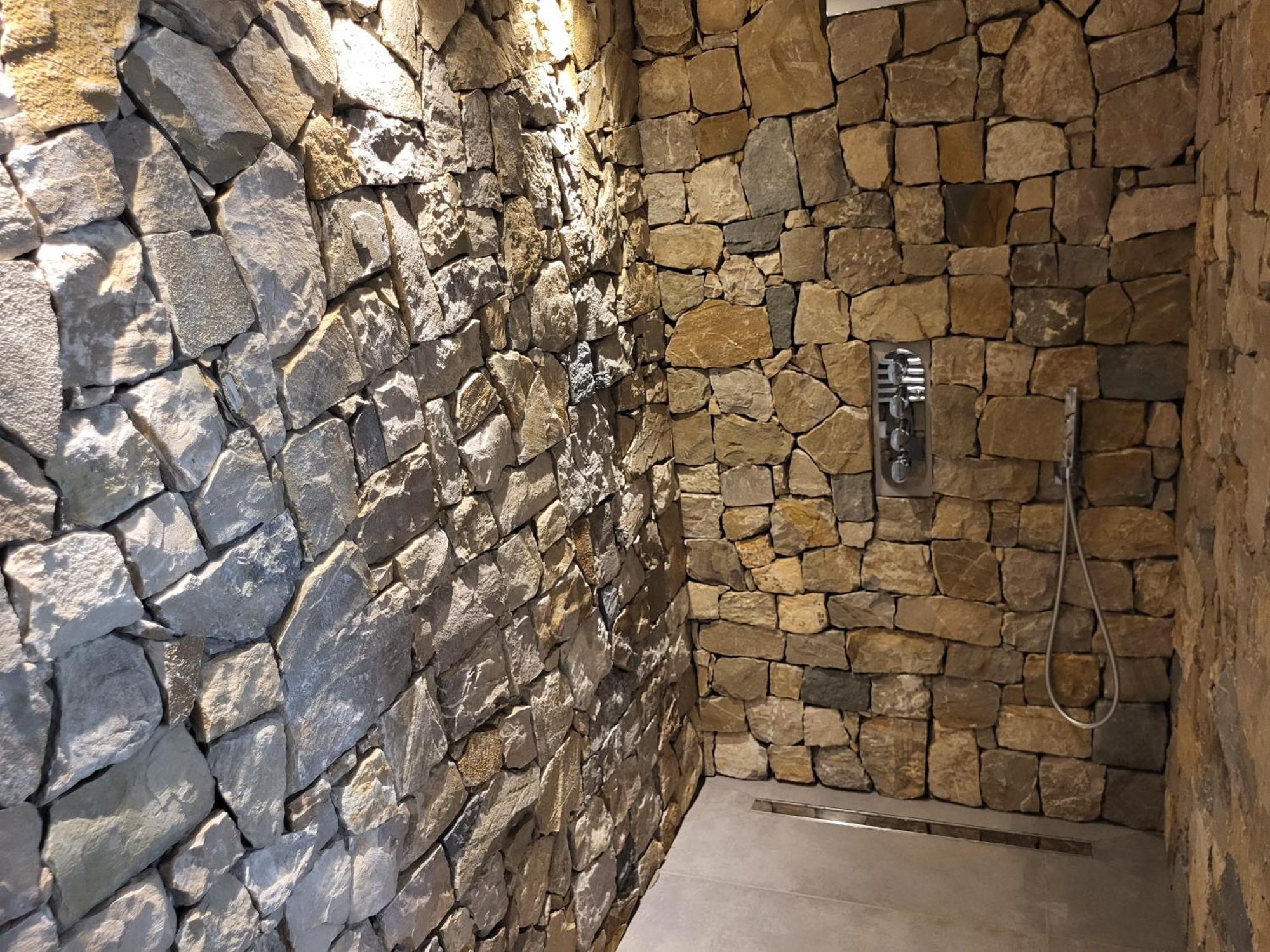 Attilio High Living Suites - Adults Only Torri Del Benaco Quarto foto